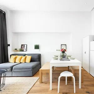 Apartment Wiesen Living - For Up To Twelve People, München